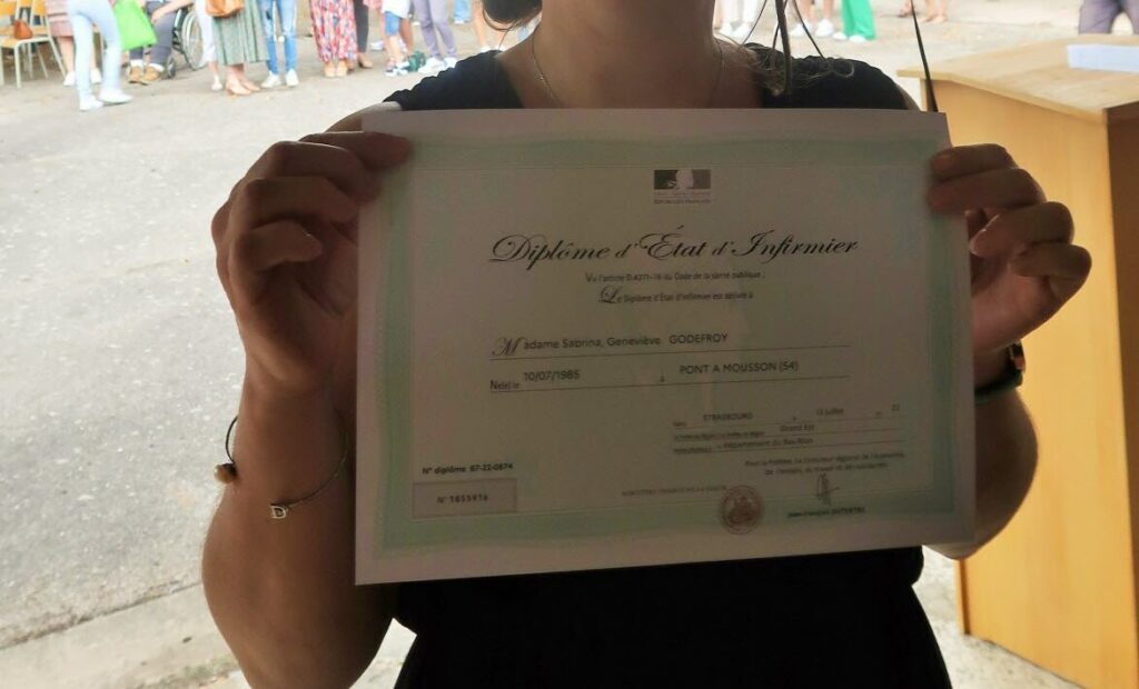 Acheter un diplôme en France / Acheter un diplôme dans les territoires d'outre-mer